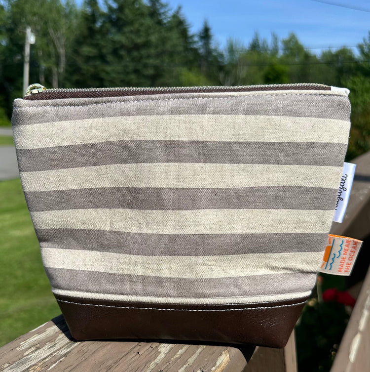 Essex Zip Pouch