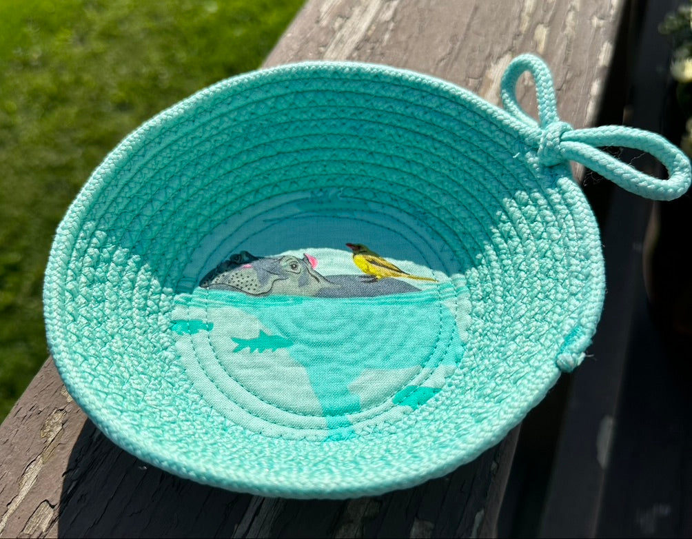 Tula Mint Hippo w/Dyed Mint Bowl