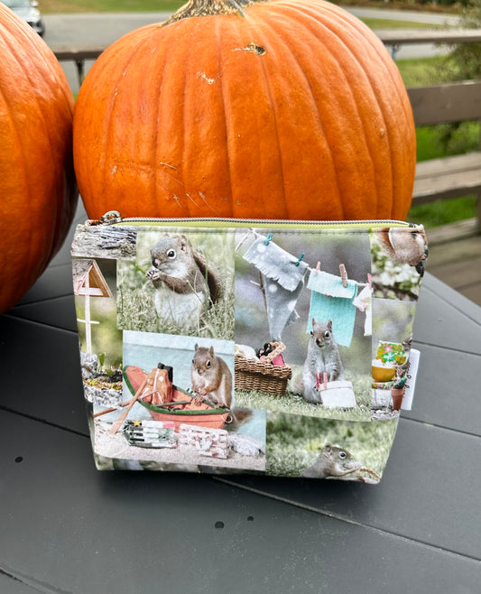 Squirrel Modern Zip Pouch